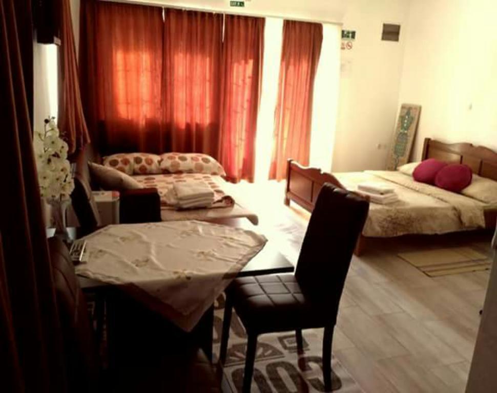 Guest House First Stop Rakovica Exterior photo