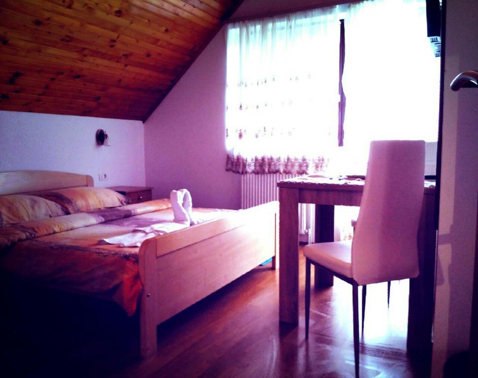 Guest House First Stop Rakovica Exterior photo