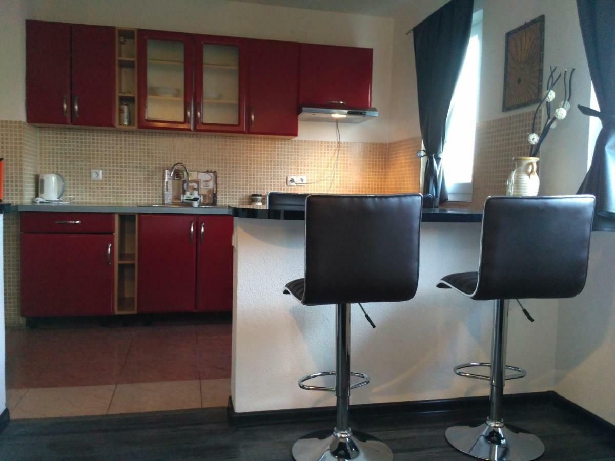 Guest House First Stop Rakovica Exterior photo